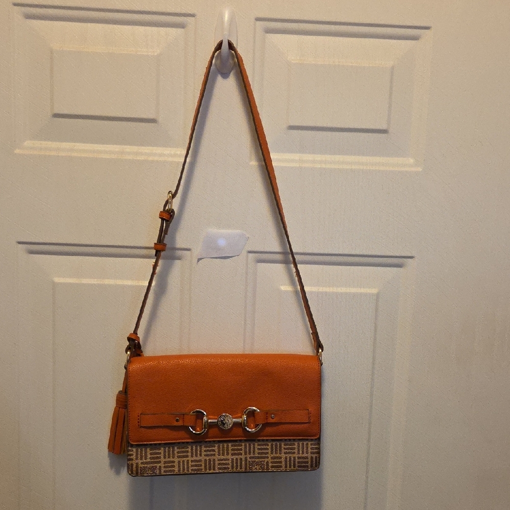 Leather-Tan Crossbody Bag with Patterned Base and Metal Bit Accent